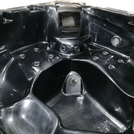 Girona Jacuzzi Gniezno 06